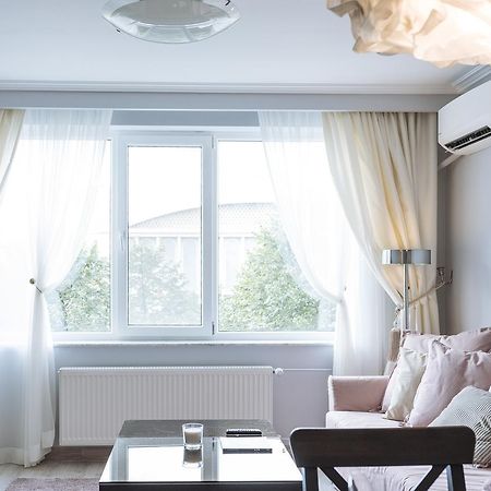 Luxury City Centre Apartment Бухарест Екстер'єр фото