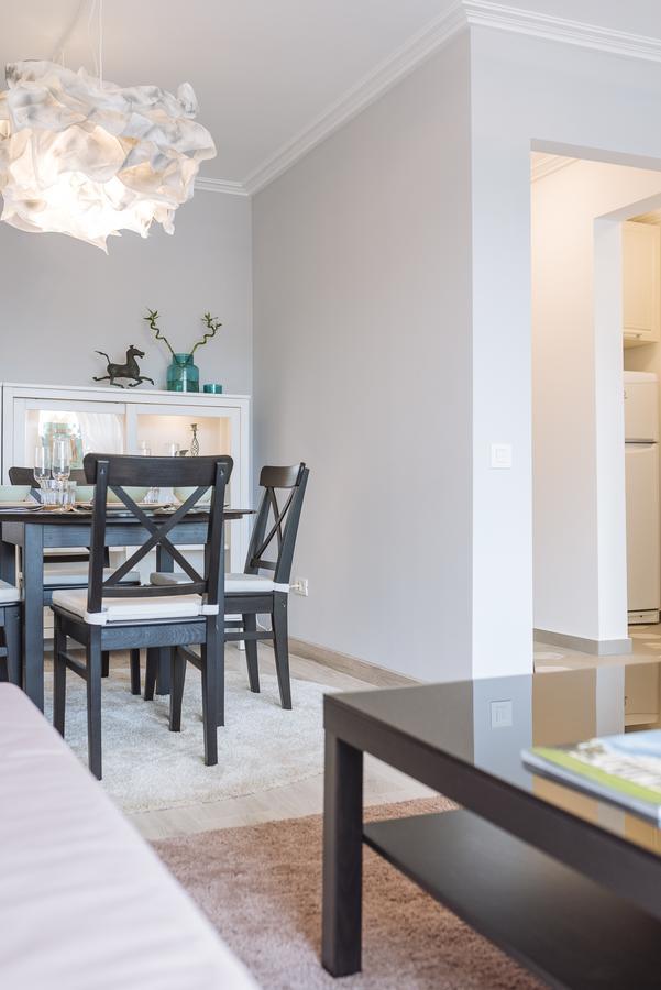 Luxury City Centre Apartment Бухарест Екстер'єр фото