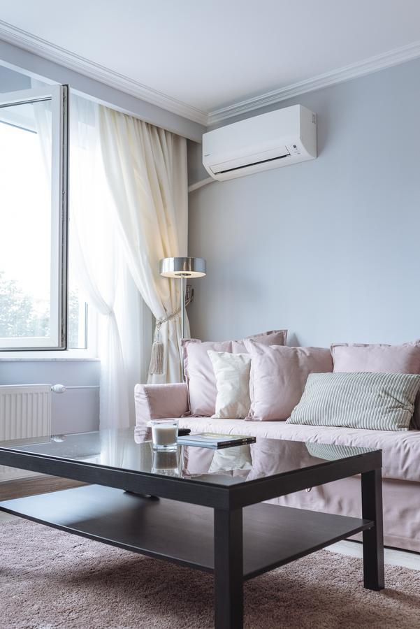 Luxury City Centre Apartment Бухарест Екстер'єр фото